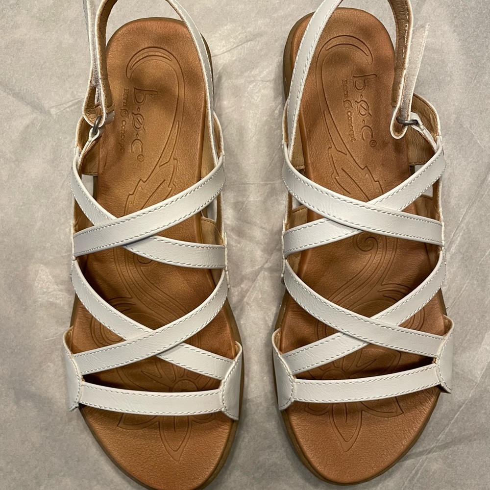 B.O.C Comfort Sandal- New Never Worn.  White, Size 10, Flat Comfort Heel.